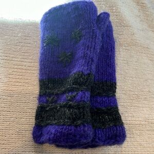 Wool hand warmers 🥶🧤